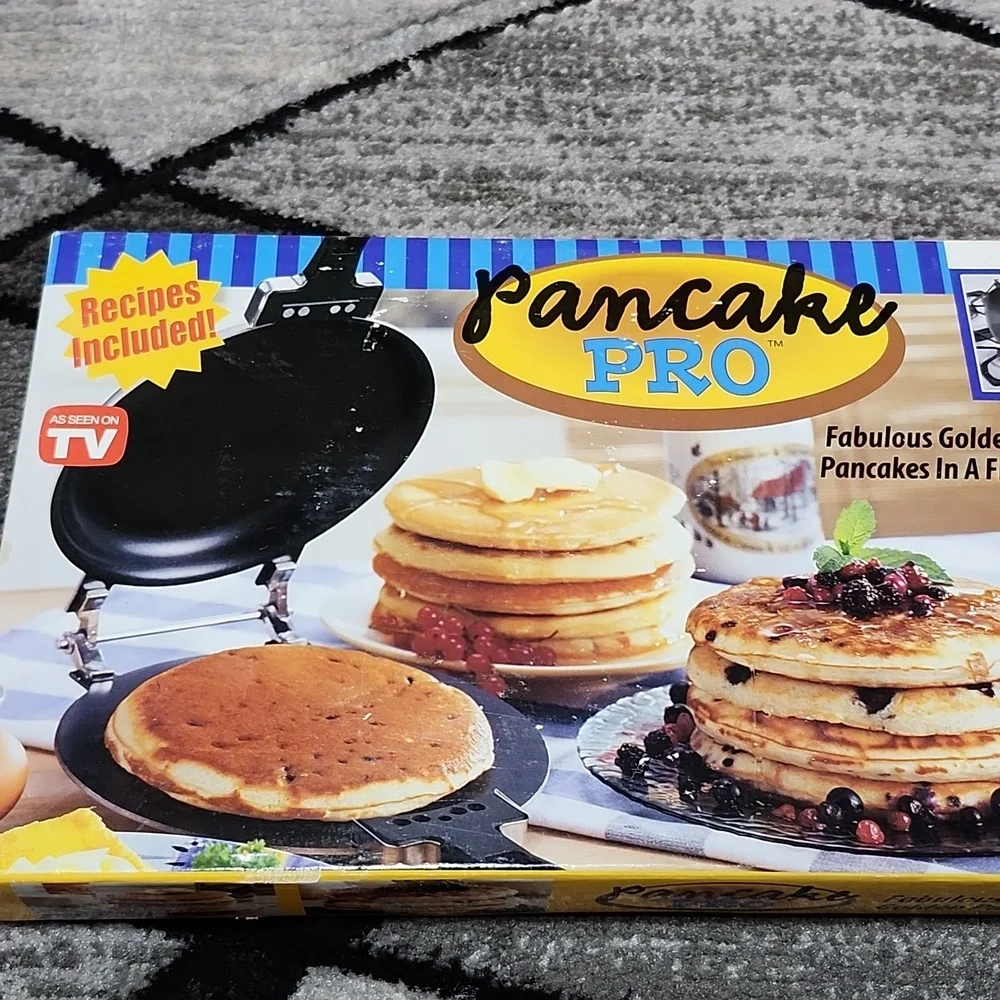 PANCAKE PRO FLIP & SLIDE PERFECT EVERYTIME DOUBLE-SIDED NON-STICK PAN